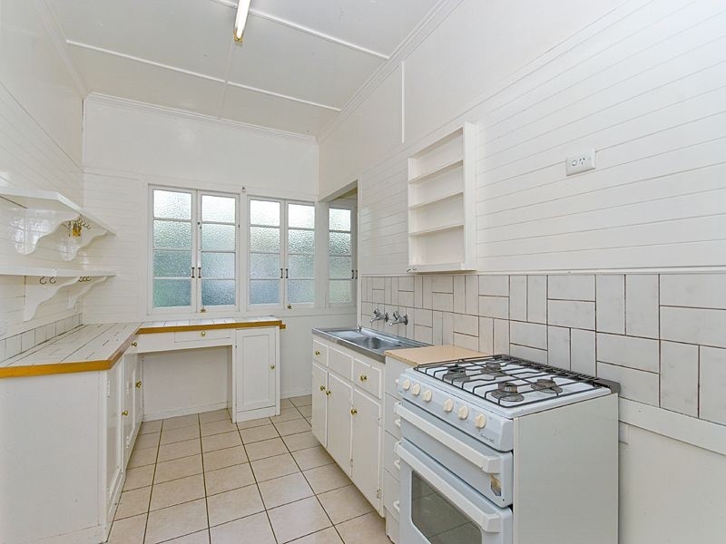 28 Todd Street, Taringa QLD 4068