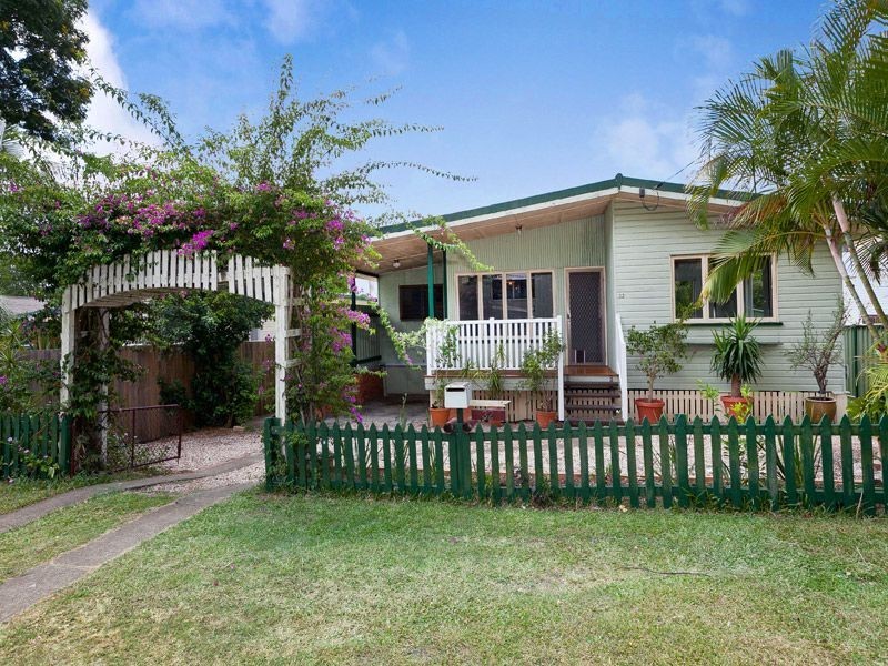 32 Kendall Street, Oxley QLD 4075