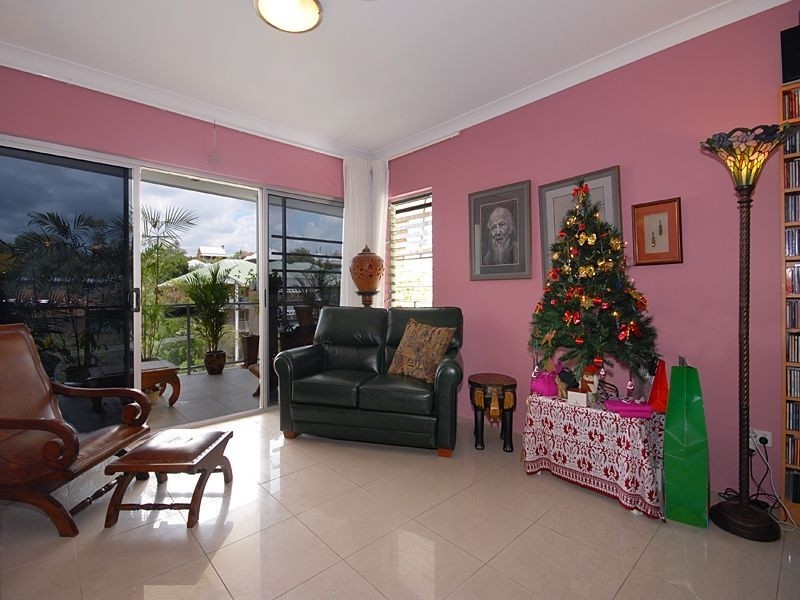 27/29 Alpha Street, Taringa QLD 4068