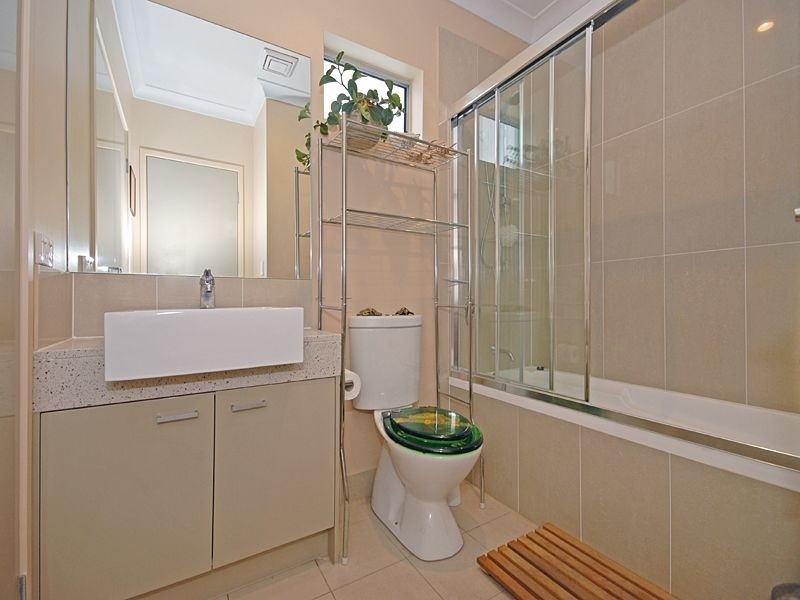 27/29 Alpha Street, Taringa QLD 4068