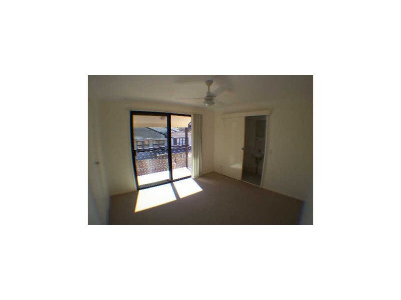 2/255 Moggill Road, Indooroopilly QLD 4068