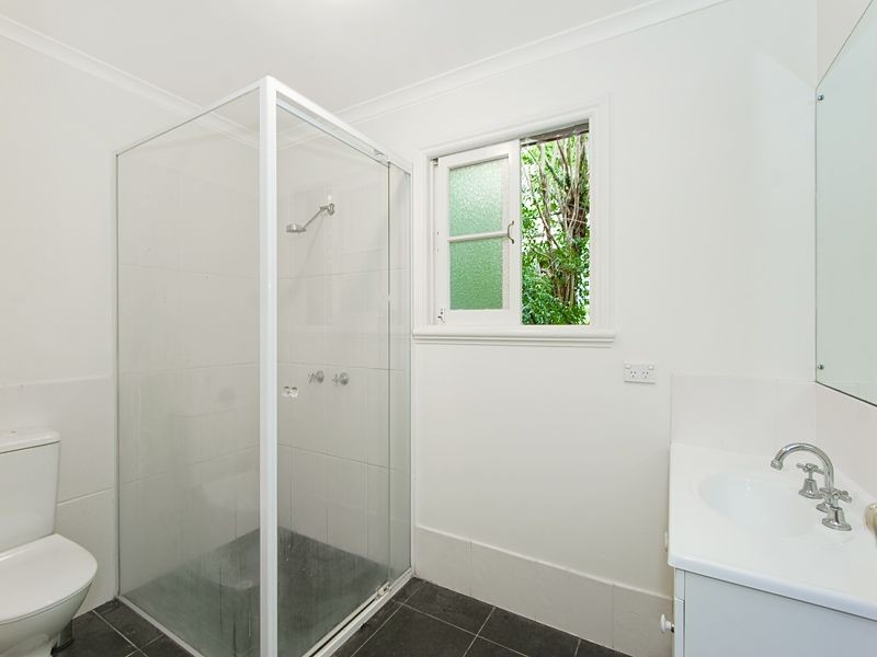 10 Princess Street, Taringa QLD 4068