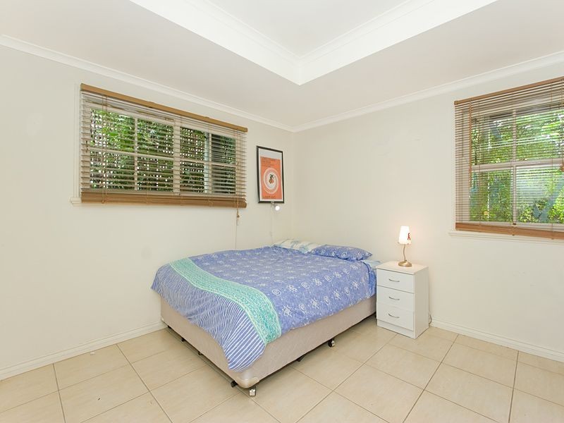 10 Princess Street, Taringa QLD 4068
