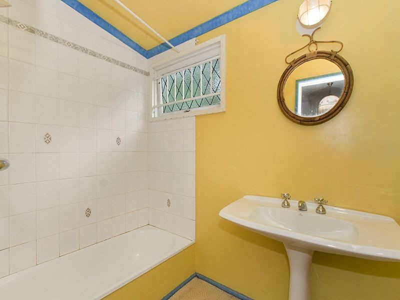 10 Princess Street, Taringa QLD 4068
