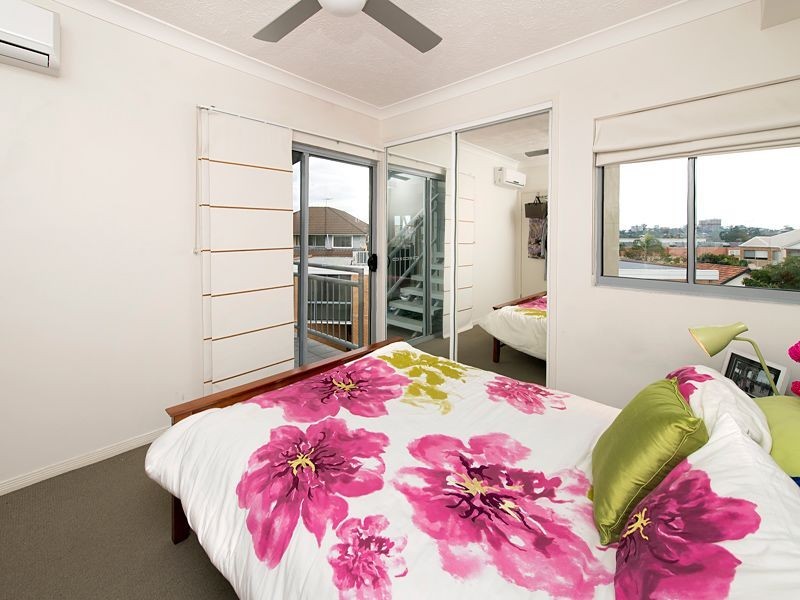 19/36 Holland Street, Toowong QLD 4066