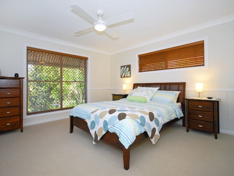 11 Mcconnell Crescent, Brookfield QLD 4069