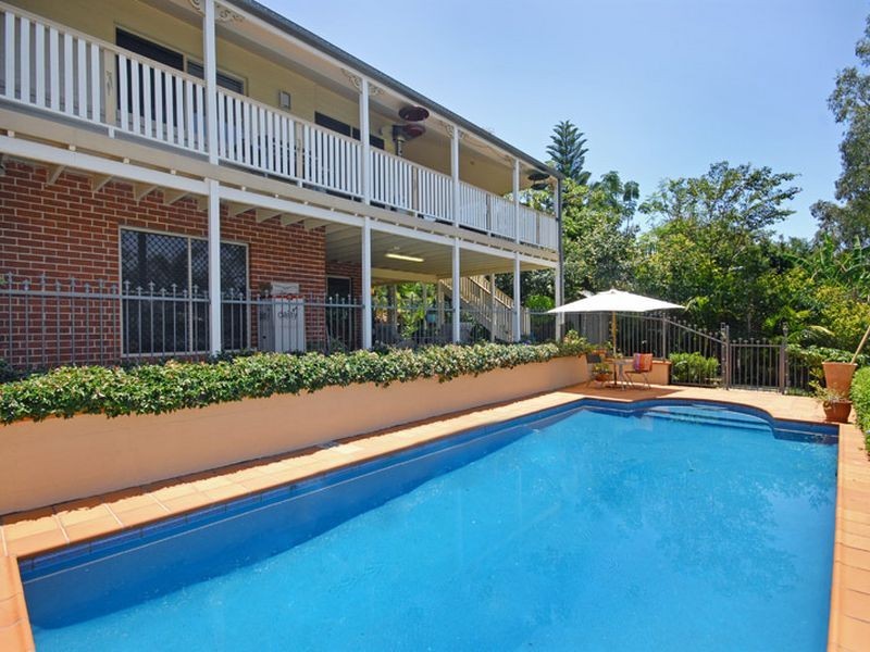 11 Mcconnell Crescent, Brookfield QLD 4069