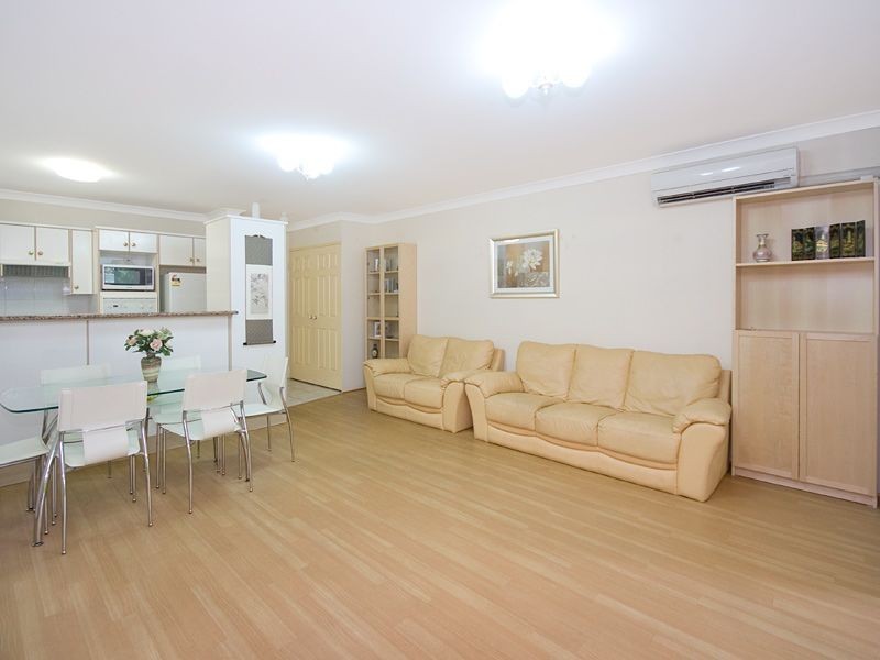 8/38 Alpha Street, Taringa QLD 4068