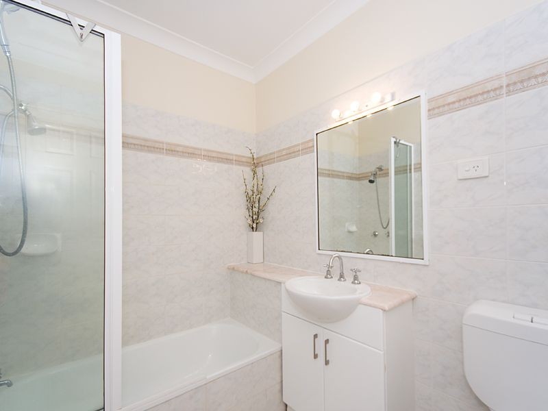 8/38 Alpha Street, Taringa QLD 4068