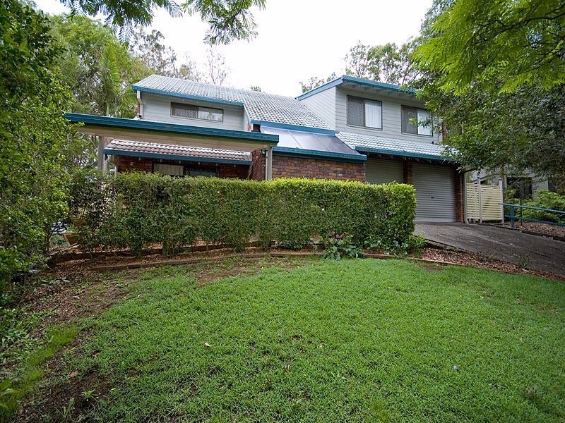 7 Wyndarra Street, Kenmore QLD 4069