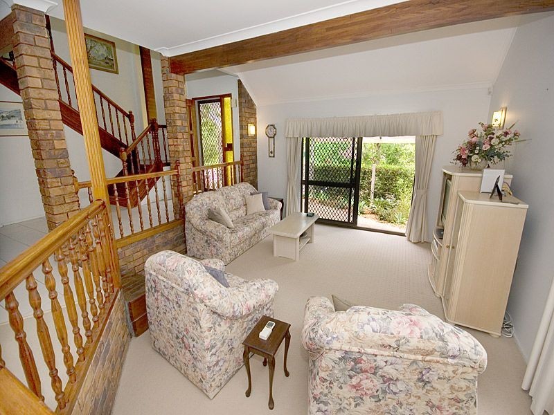 7 Wyndarra Street, Kenmore QLD 4069
