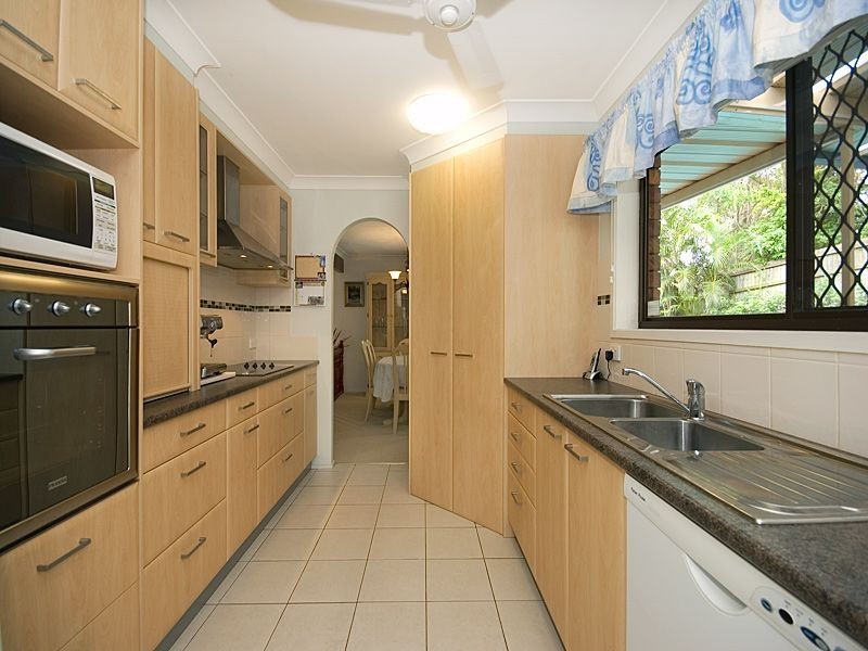 7 Wyndarra Street, Kenmore QLD 4069