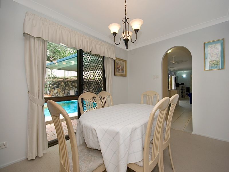 7 Wyndarra Street, Kenmore QLD 4069