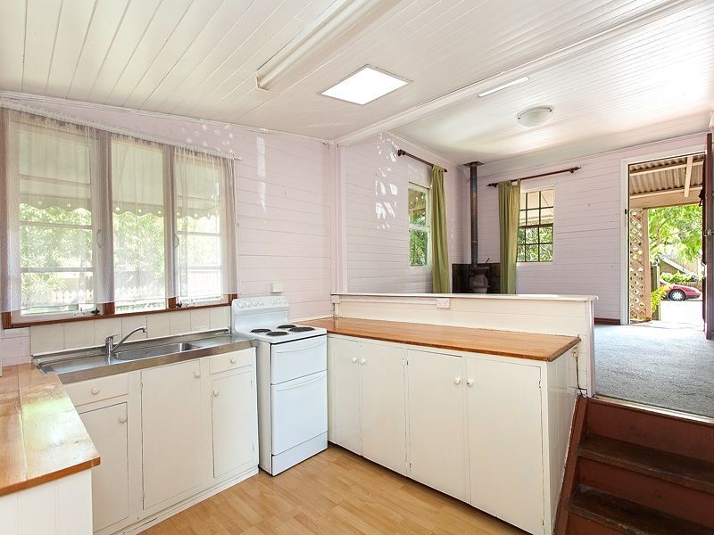 14 St Osyth Street, Toowong QLD 4066
