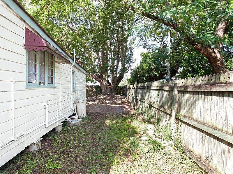 14 St Osyth Street, Toowong QLD 4066