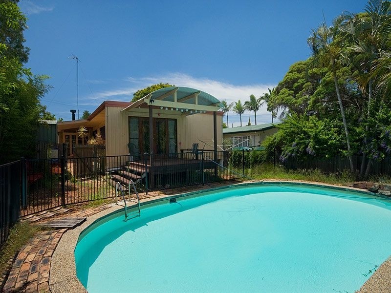 17 Wiseman Street, Kenmore QLD 4069