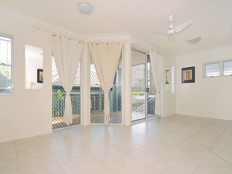 1/1 Ascog Terrace, Toowong QLD 4066