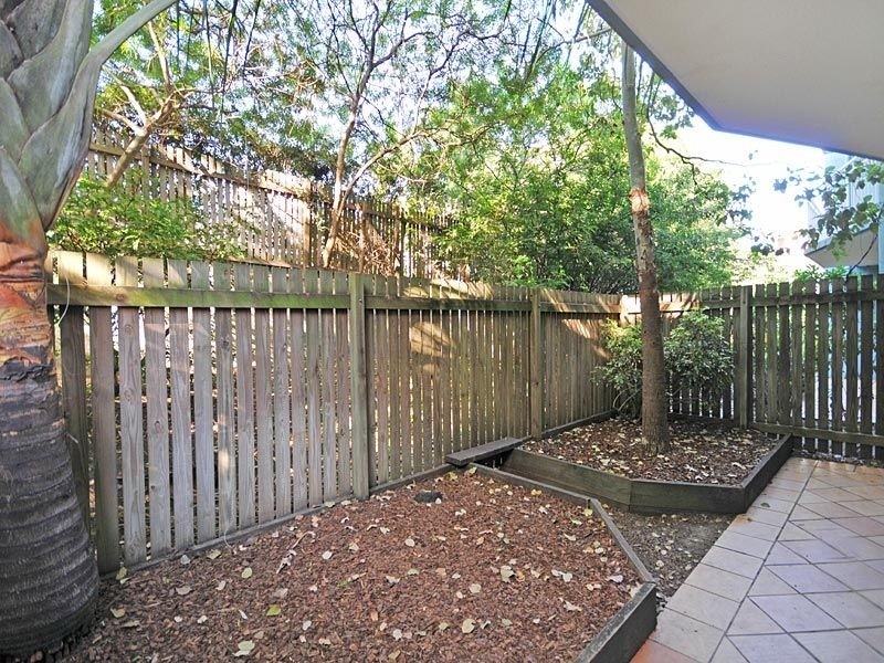 1/1 Ascog Terrace, Toowong QLD 4066