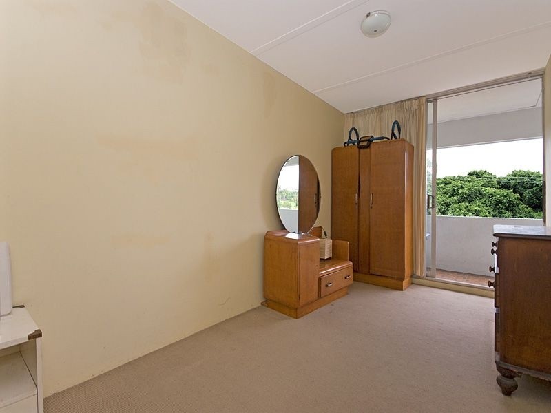 2/70 Sylvan Road, Toowong QLD 4066