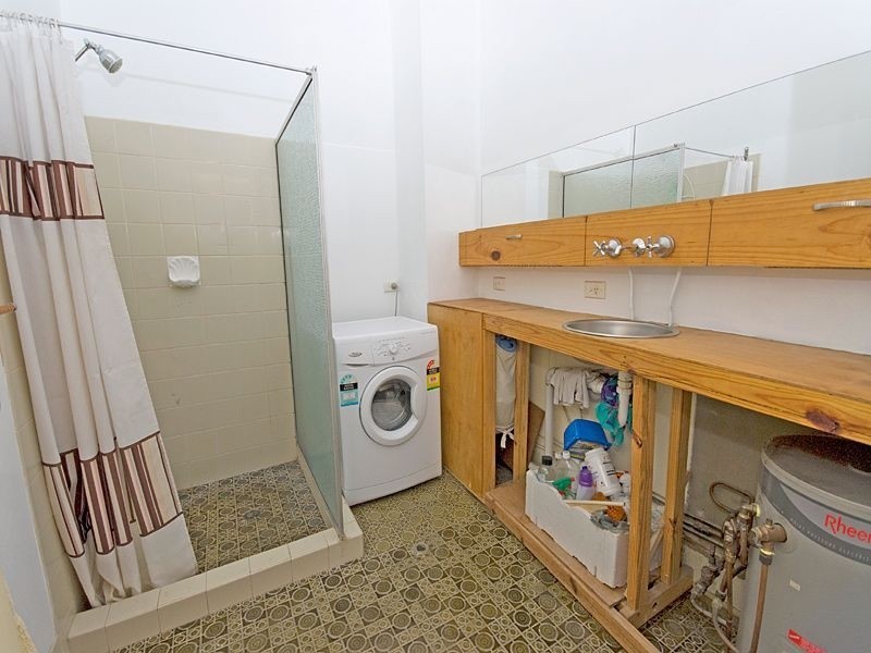 2/70 Sylvan Road, Toowong QLD 4066