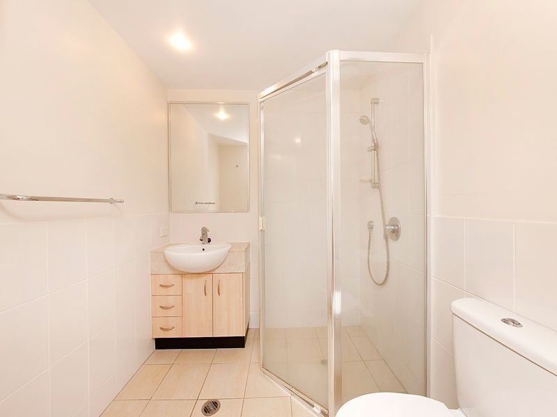 98/7 Land Street, Toowong QLD 4066