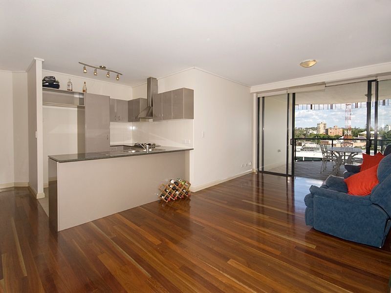 79/9 Sylvan Road, Toowong QLD 4066