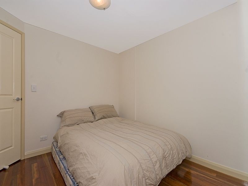 79/9 Sylvan Road, Toowong QLD 4066
