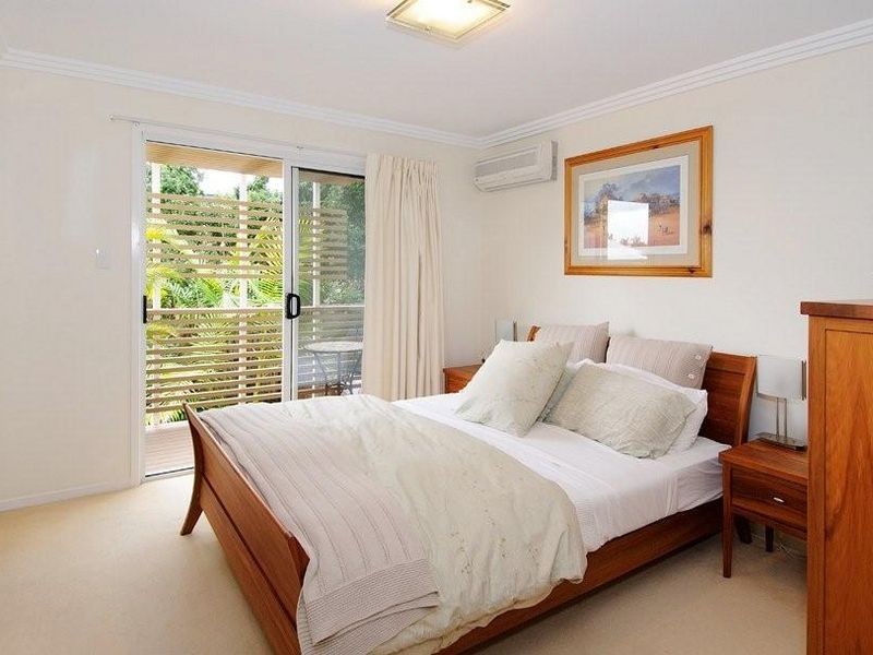 2/46 Highview Terrace, St Lucia QLD 4067