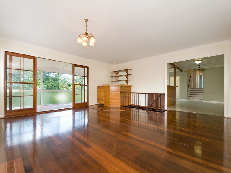 5 Norm Street, Kenmore QLD 4069