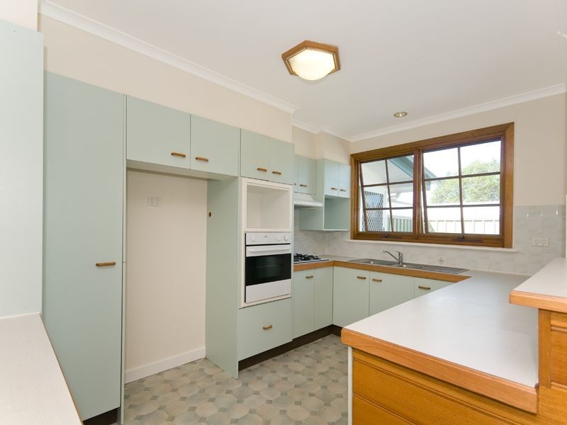 5 Norm Street, Kenmore QLD 4069