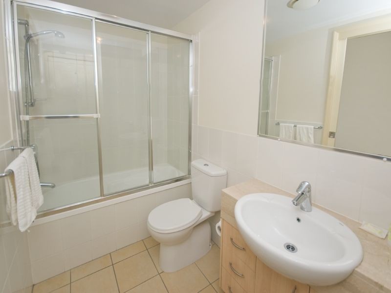 137/7 Land Street, Toowong QLD 4066
