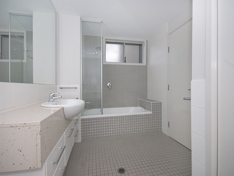 14/2 Campbell Street, Toowong QLD 4066