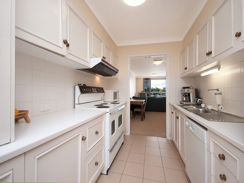 5/8 Sandford Street, St Lucia QLD 4067