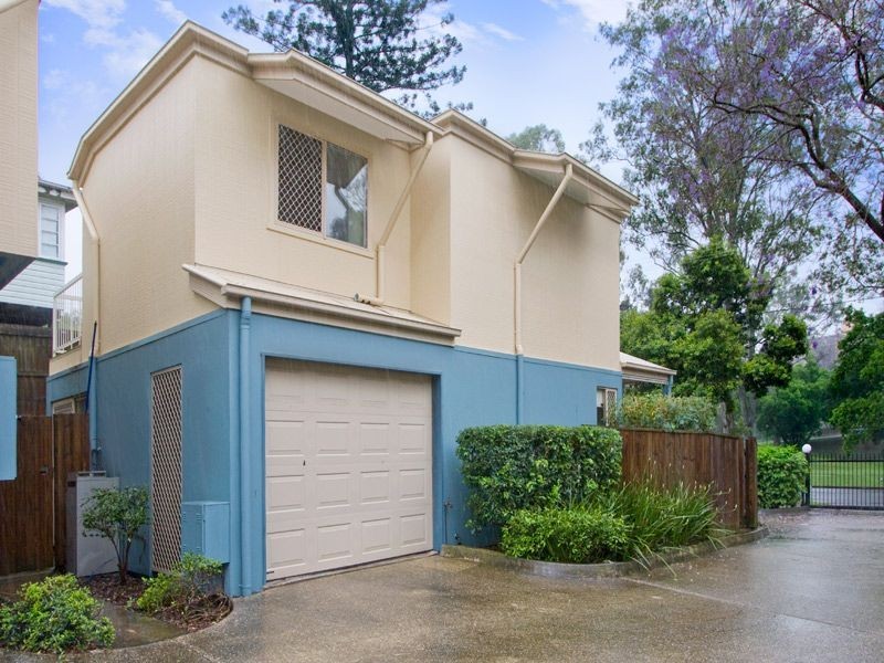 6/45 Bellevue Terrace, St Lucia QLD 4067