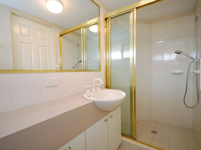 1/58 Quinn Street, Toowong QLD 4066