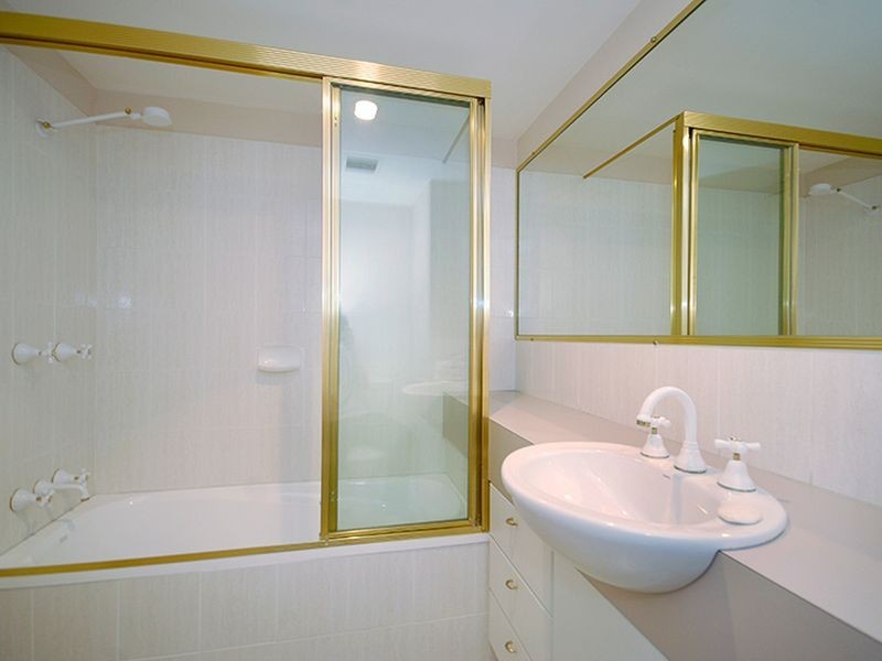 1/58 Quinn Street, Toowong QLD 4066