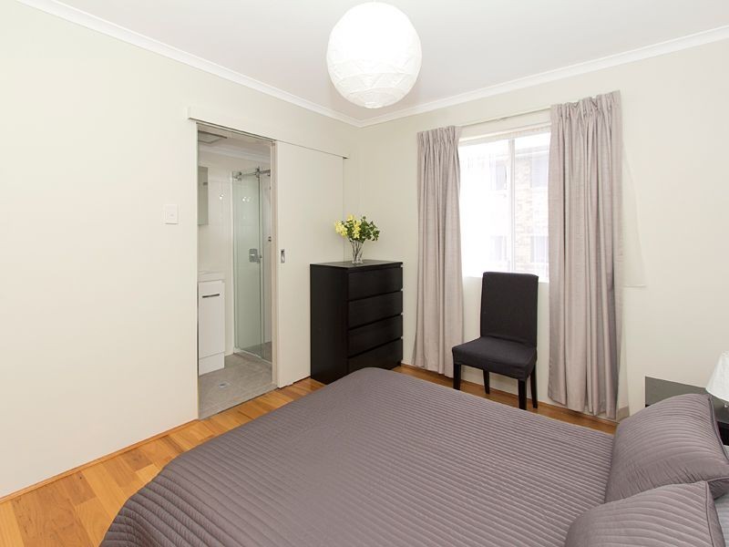 2/99 Indooroopilly Road, Taringa QLD 4068