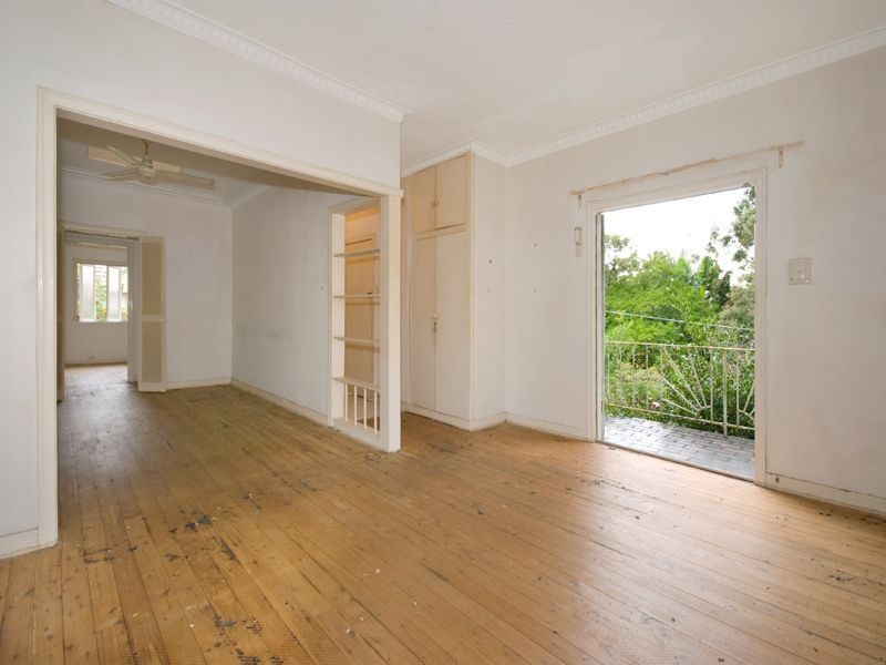 57 Boomerang Road, St Lucia QLD 4067