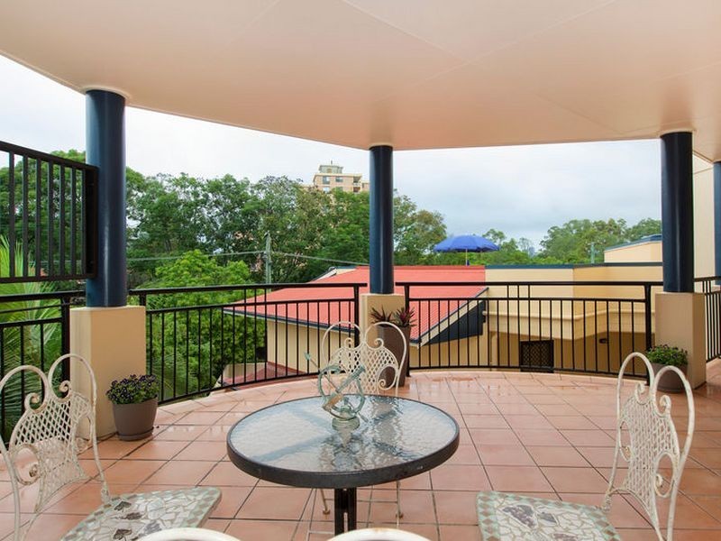 10/117-121 Sir Fred Schonell Drive, St Lucia QLD 4067