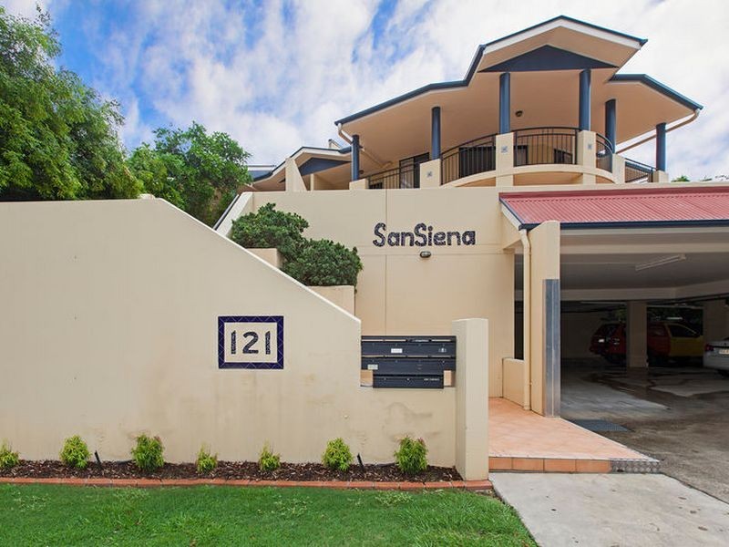 10/117-121 Sir Fred Schonell Drive, St Lucia QLD 4067