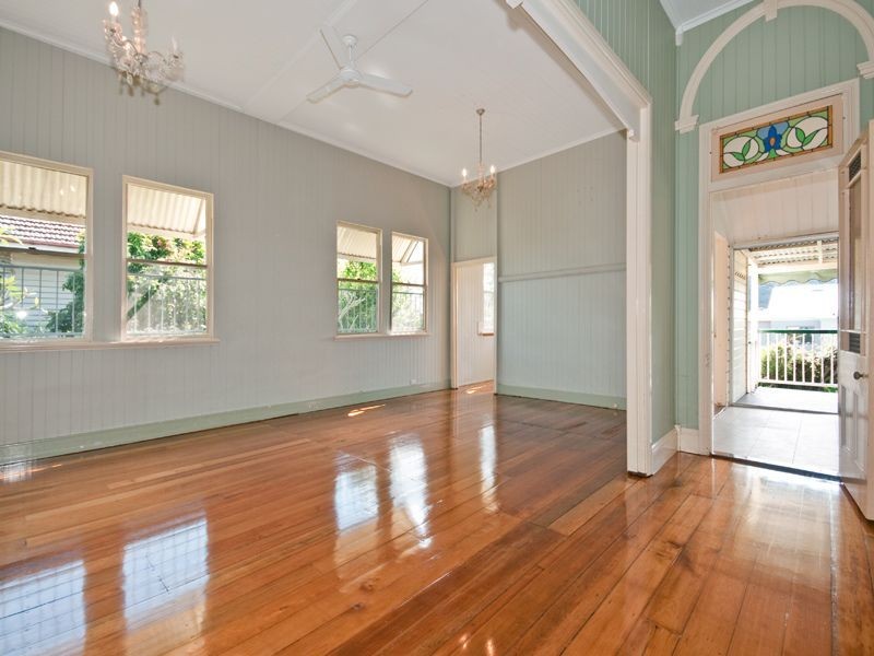 55 Manchester Terrace, Indooroopilly QLD 4068