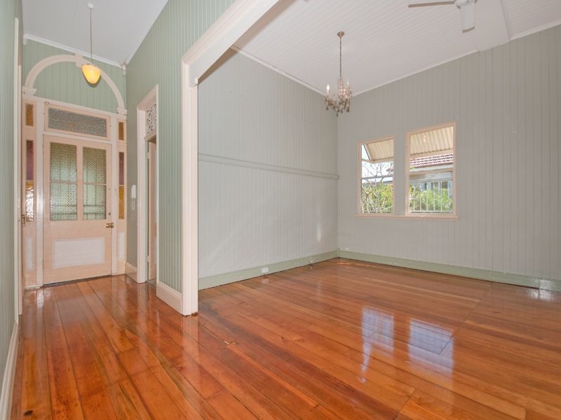 55 Manchester Terrace, Indooroopilly QLD 4068