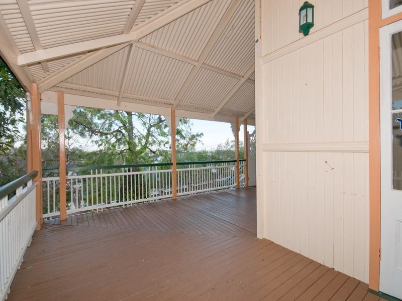 55 Manchester Terrace, Indooroopilly QLD 4068
