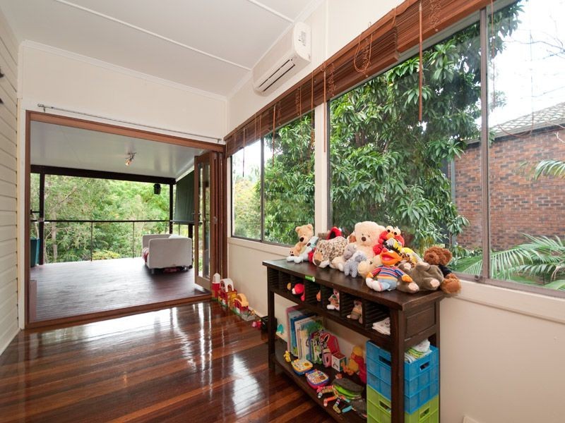 899 Waterworks Road, The Gap QLD 4061