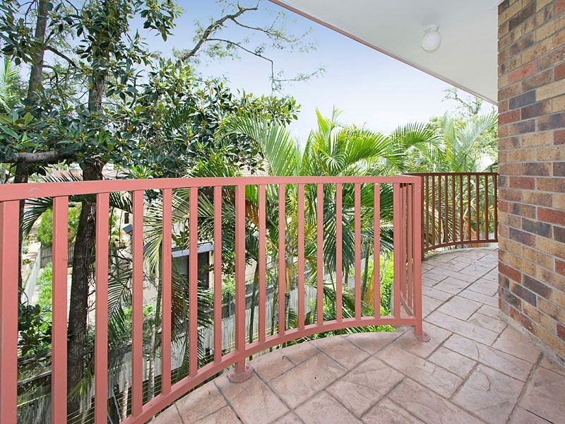 8/130 Central Avenue, Indooroopilly QLD 4068