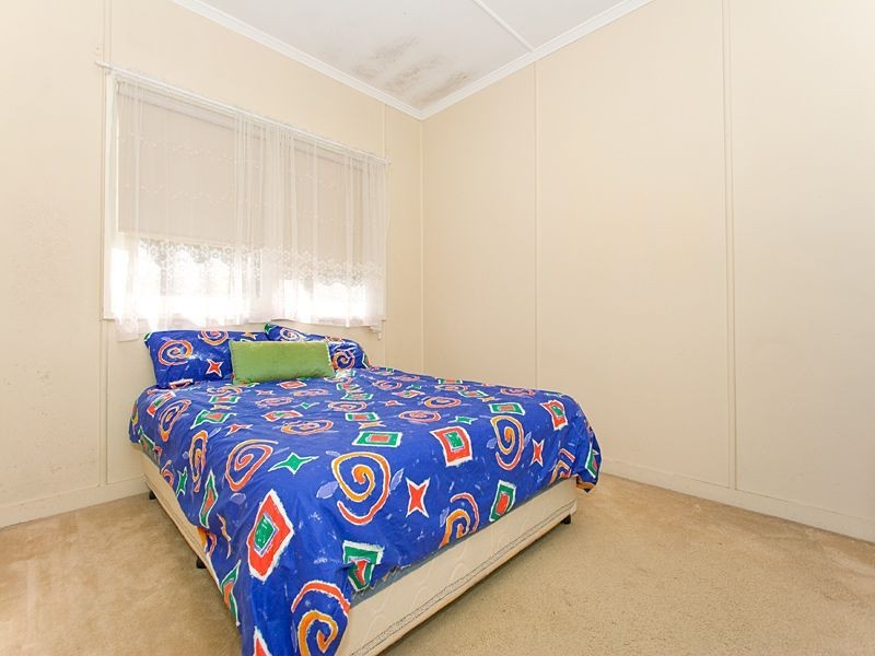 29 Lawson Street, Oxley QLD 4075