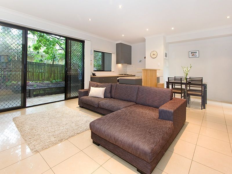 2/39 Elizabeth Street, Toowong QLD 4066