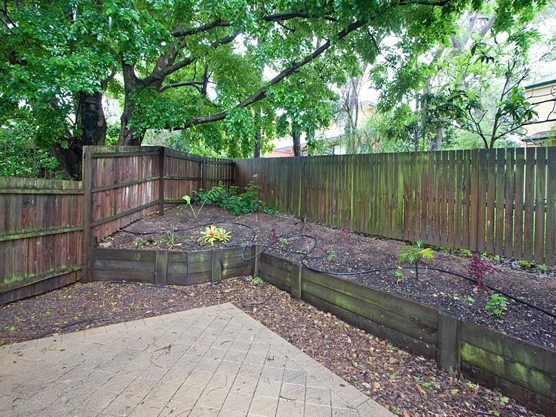 2/39 Elizabeth Street, Toowong QLD 4066