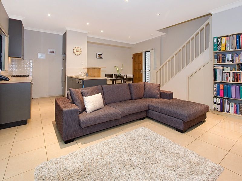 2/39 Elizabeth Street, Toowong QLD 4066