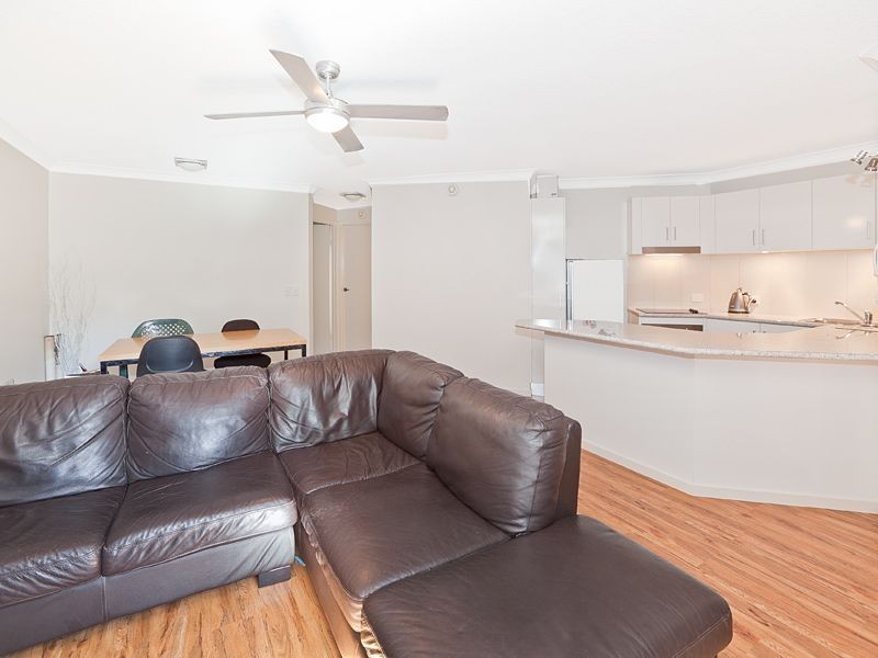 5/212 Sir Fred Schonell Drive, St Lucia QLD 4067